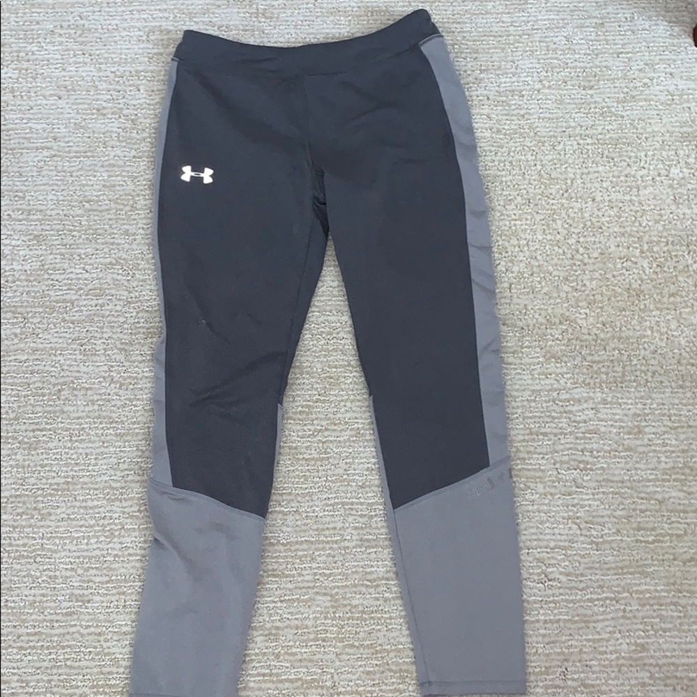gray under armor leggings